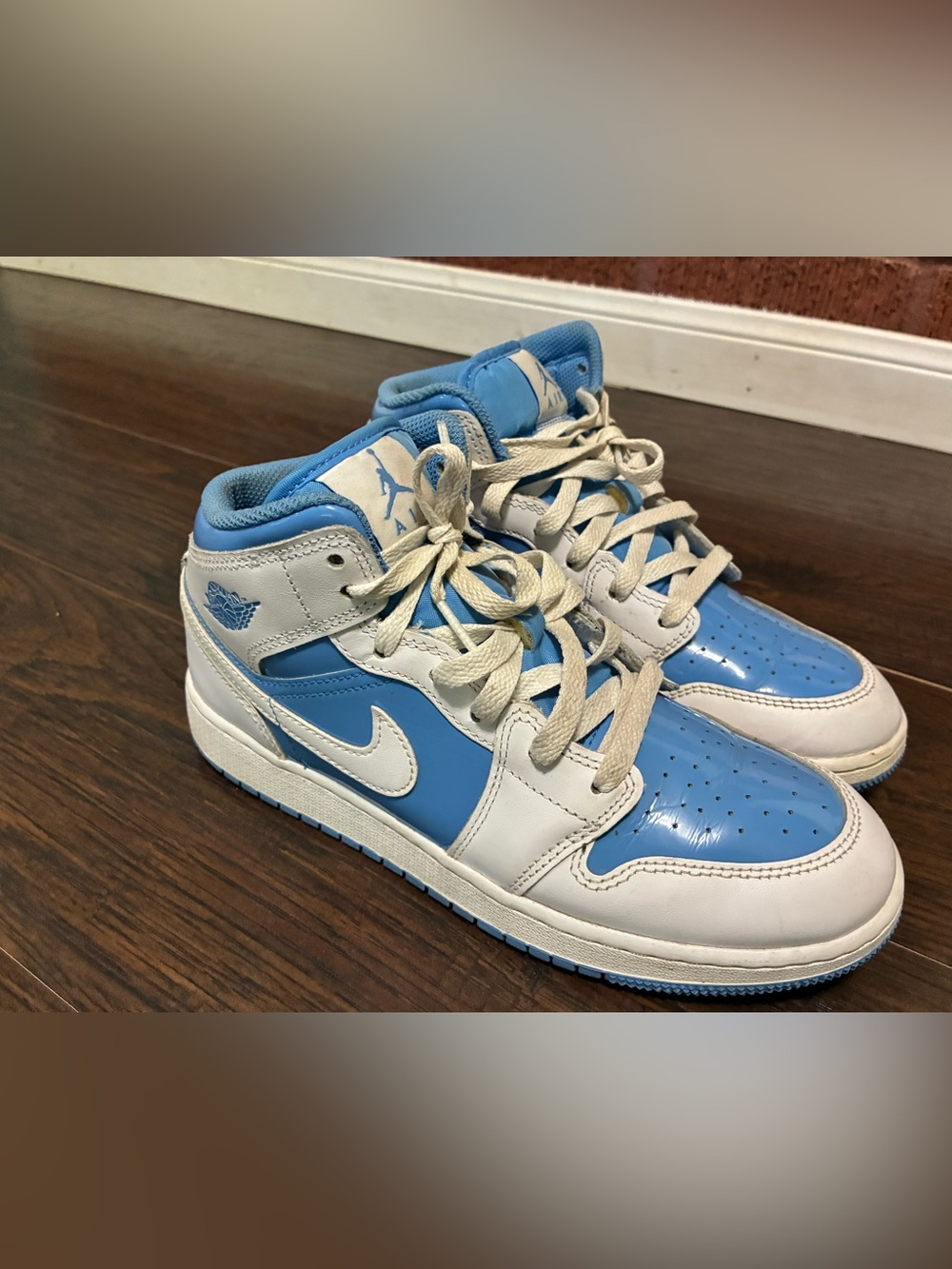 Jordan youth Mid-Top Sneakers in Carolina Blue and White